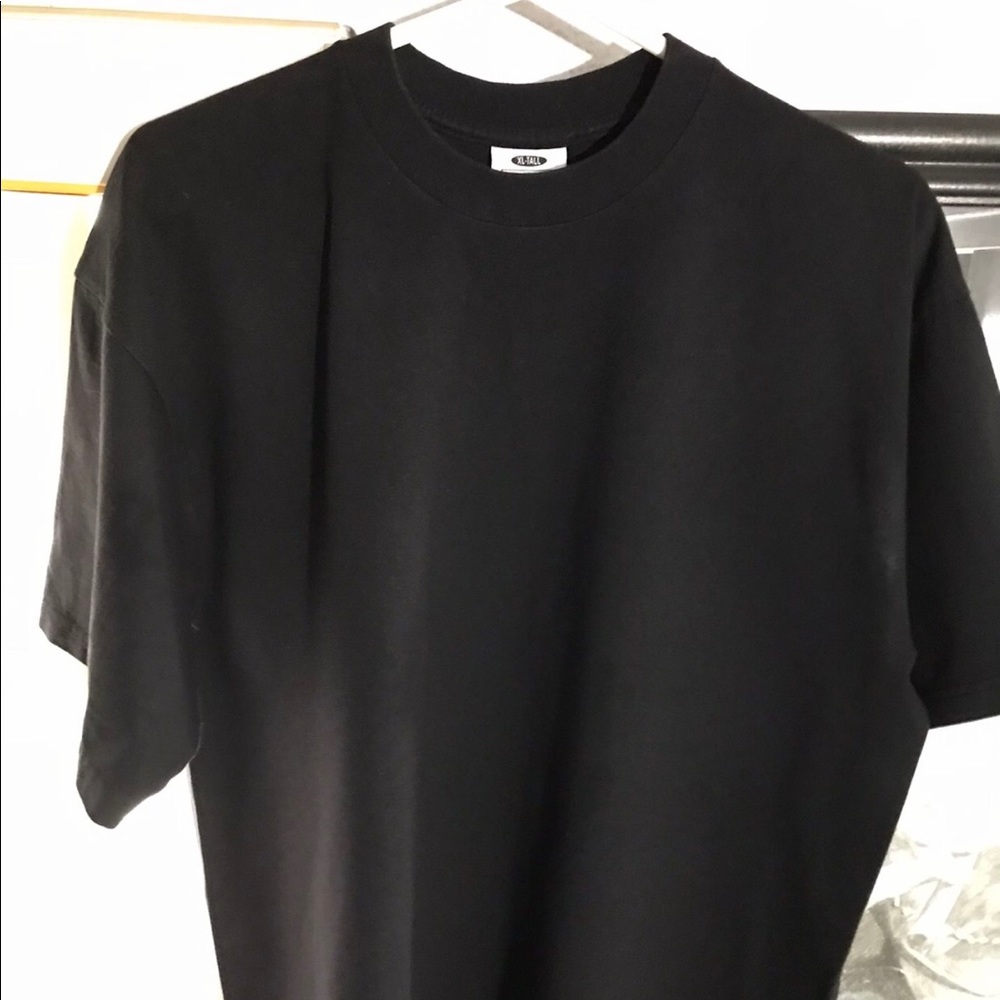 PRO CLUB BLACK SHIRT